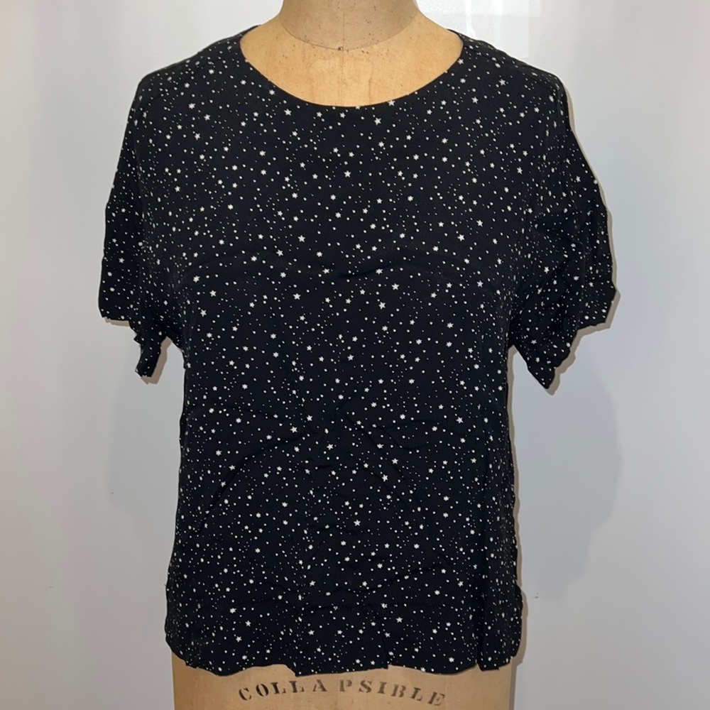H&M Crew Neck Star Print Top Size 6